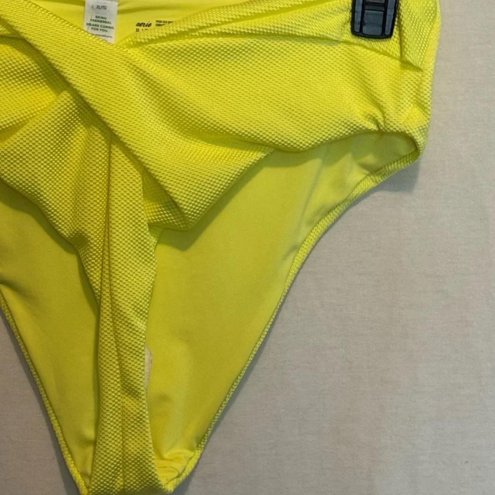 AA-622 Aerie NWT High Cut Cheeky Yellow Lined Summer Swim Bikini Bottoms Size XL